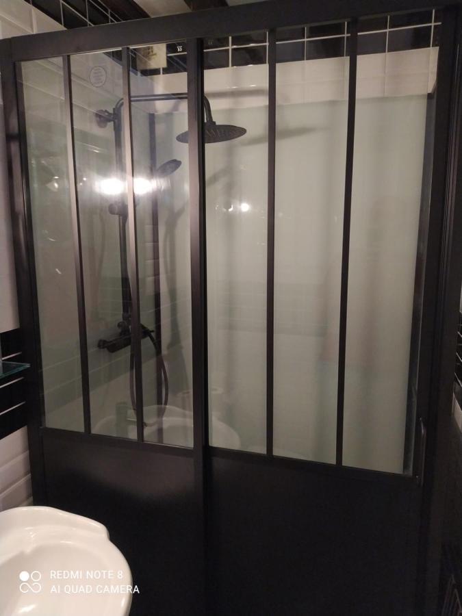 Bel appartement à Honfleur Esterno foto