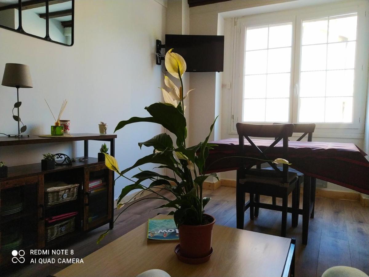 Bel appartement à Honfleur Esterno foto